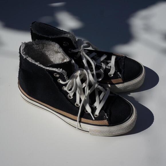 Converse Black Tan and Cream Suede High Tops with Faux Fur Lining - Picture 1 of 6